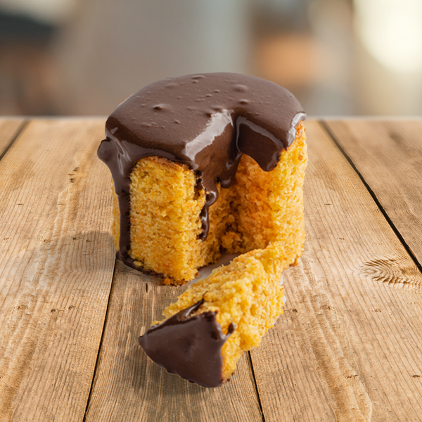 Bolo de cenoura com ganache 70%